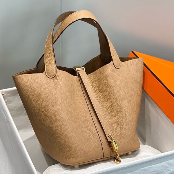 HERM Picotin Lock 22 Bag In Chai Clemence Leather