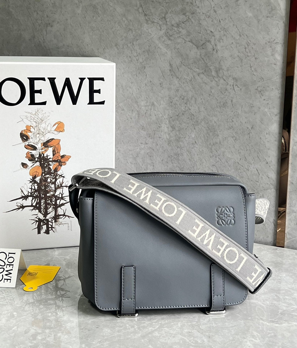 LO Messenger Bag