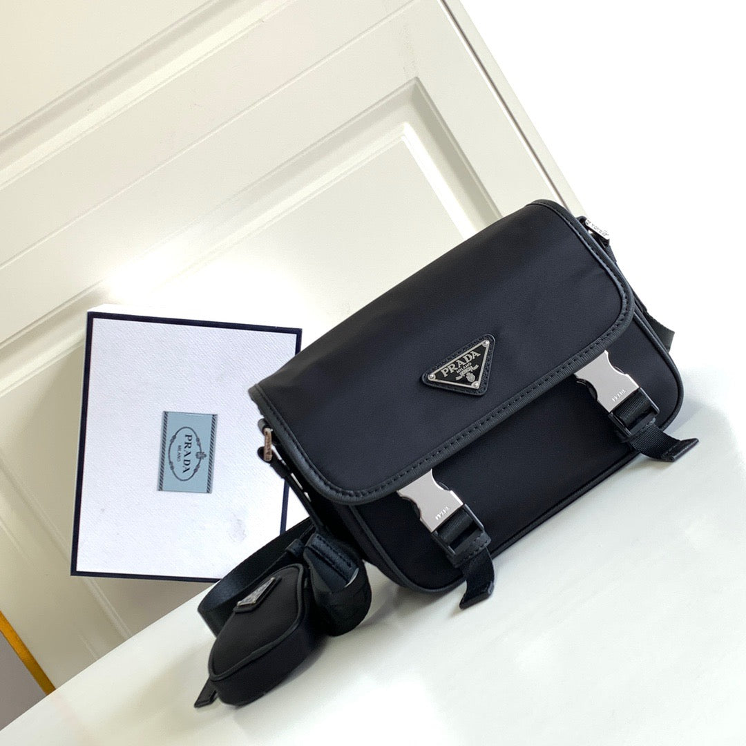 PRA Messenger Bag