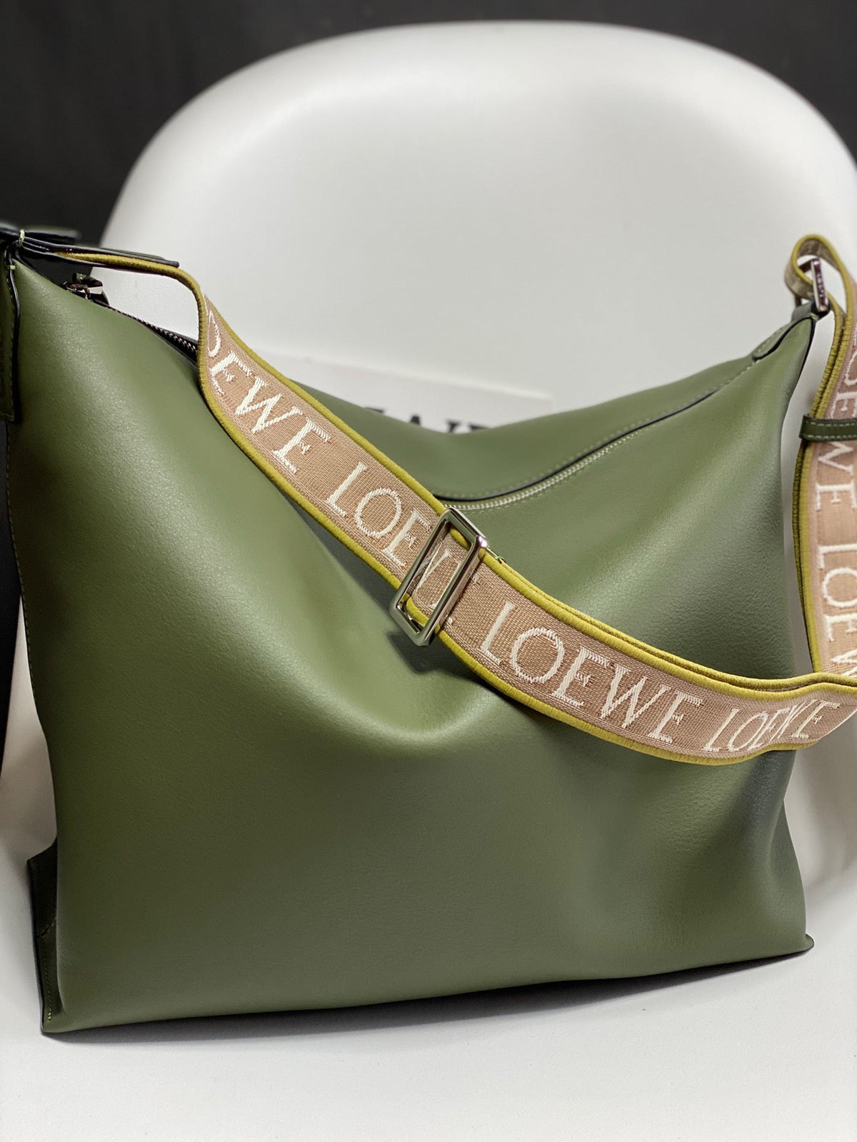 LO Messenger Bag